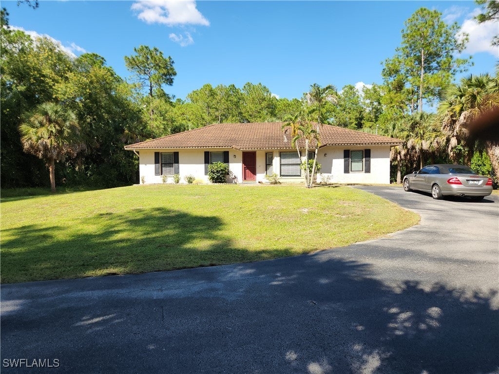 4661 5th Ave Sw, Naples