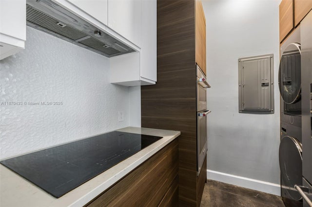 4 of 16 - 2000 N Bayshore Dr 114, Miami, FL