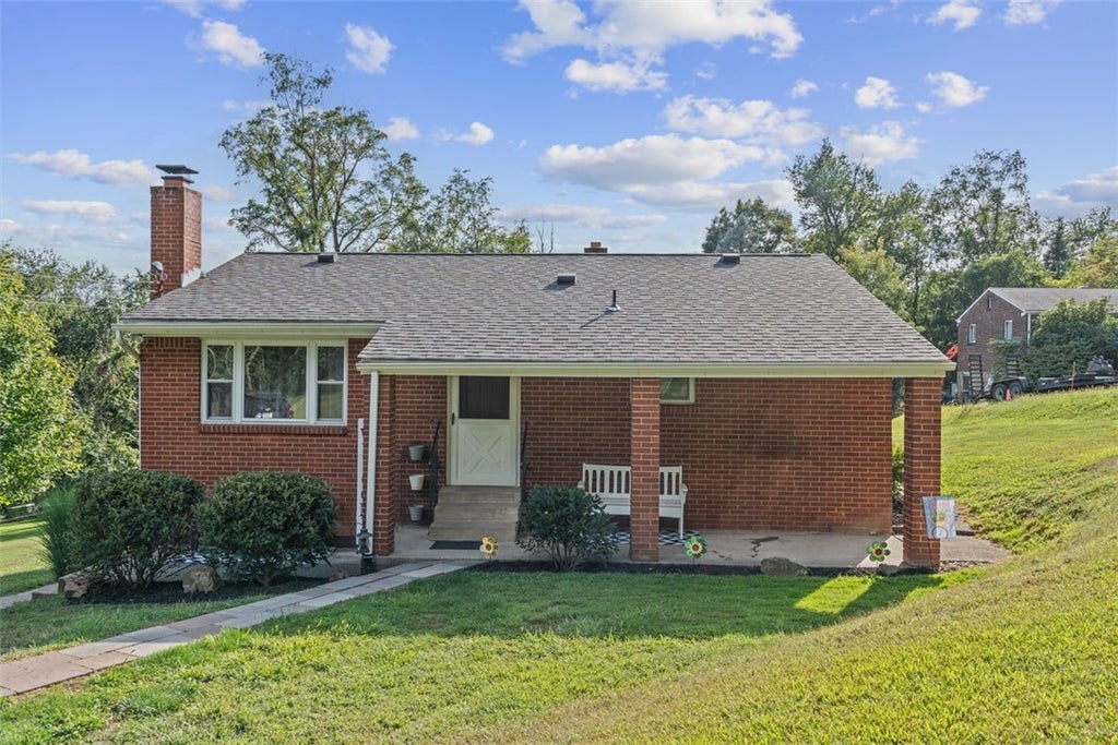 201 Alter Drive, Plum Boro