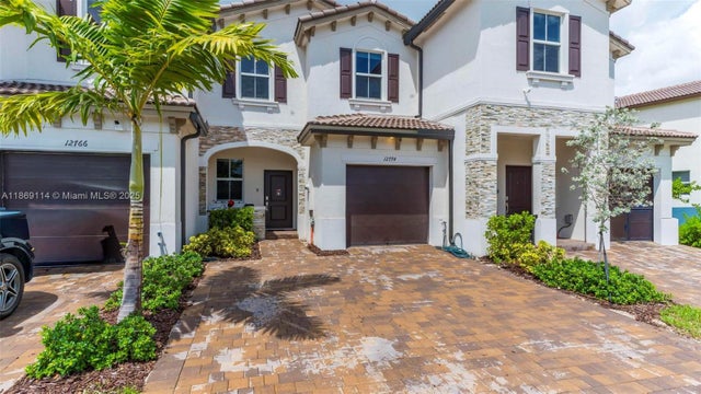 1 of 32 - 12774 Nw 22nd Pl, Miami, FL
