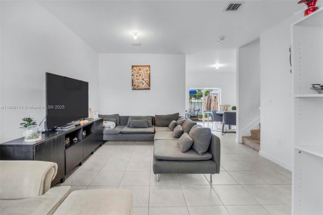 2 of 32 - 12774 Nw 22nd Pl, Miami, FL