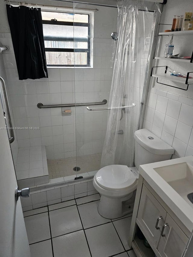 1 of 6 - 109 Nw 28th Ter, Fort Lauderdale, FL