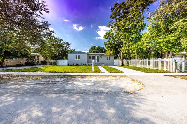 2 of 25 - 910 Nw 133rd St, North Miami, FL