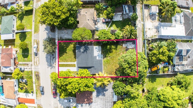 5 of 25 - 910 Nw 133rd St, North Miami, FL