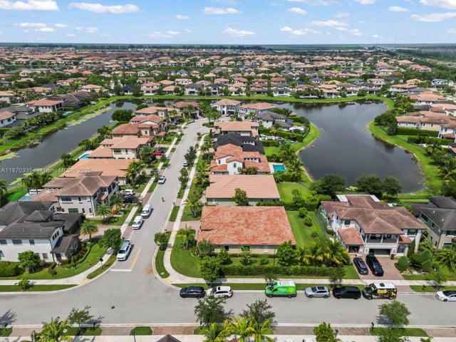 2 of 67 - 10987 Pinnacle Way, Parkland, FL