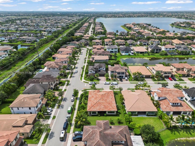 4 of 67 - 10987 Pinnacle Way, Parkland, FL