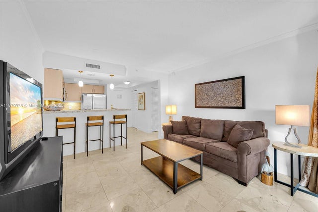 3 of 12 - 2951 S Bayshore Dr 307, Miami, FL