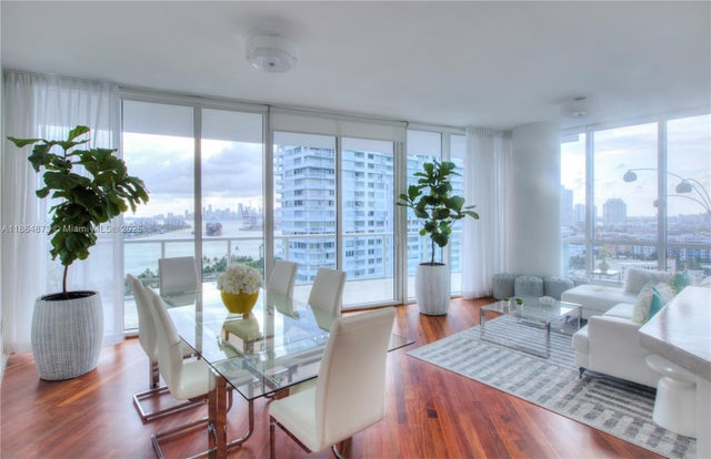 2 of 31 - 100 S Pointe Dr 1501, Miami Beach, FL