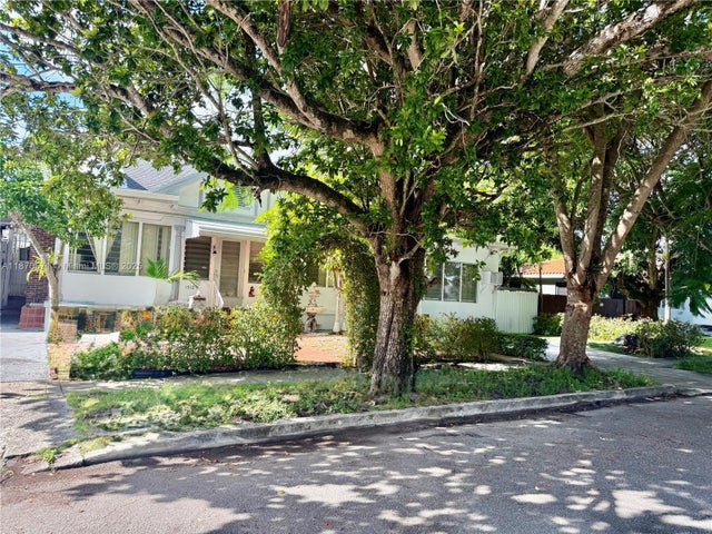 1512 Sw 14th Ter, Miami