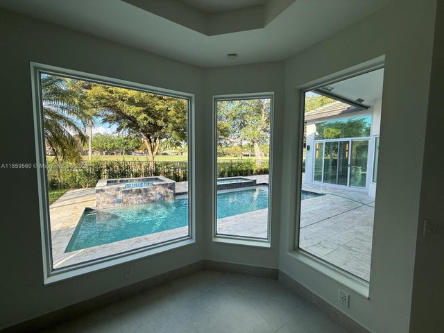 5 of 17 - 2523 Montclaire Cir, Weston, FL