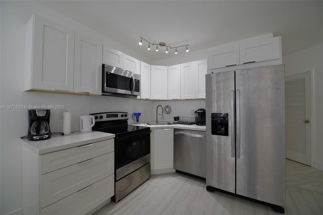 2 of 23 - 1936 S Ocean Dr 3c, Hallandale Beach, FL