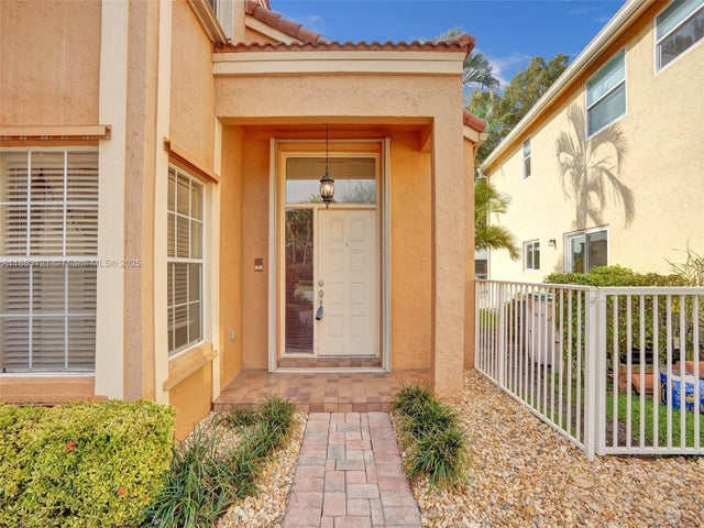 3 of 72 - 6330 Nw 77th Ct, Parkland, FL