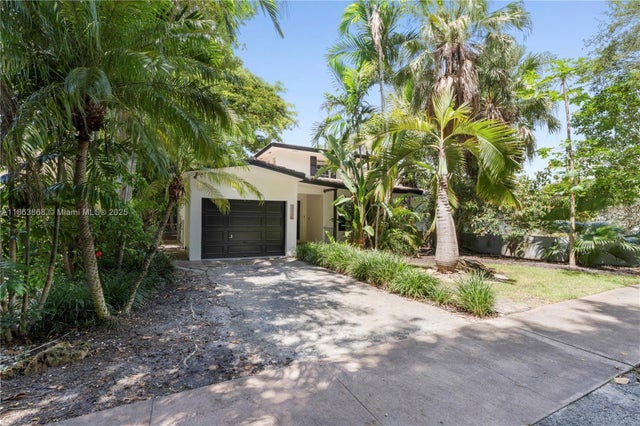 1 of 18 - 5520 San Vicente St, Coral Gables, FL