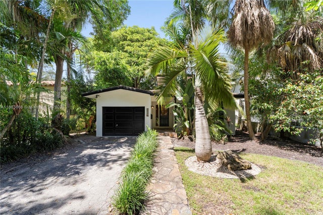 2 of 18 - 5520 San Vicente St, Coral Gables, FL