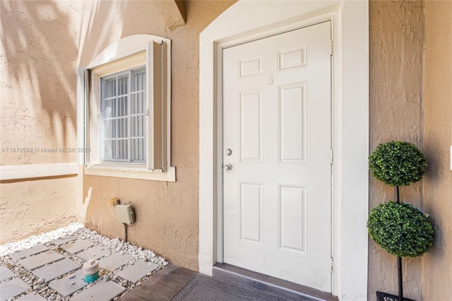 3 of 33 - 8559 Sw 214th Ln, Cutler Bay, FL