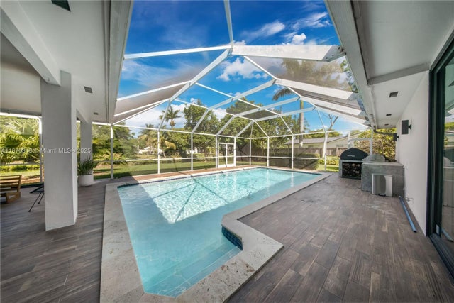 2 of 27 - 16900 Sw 87th Ave, Palmetto Bay, FL