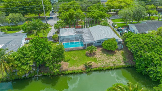 3 of 27 - 16900 Sw 87th Ave, Palmetto Bay, FL