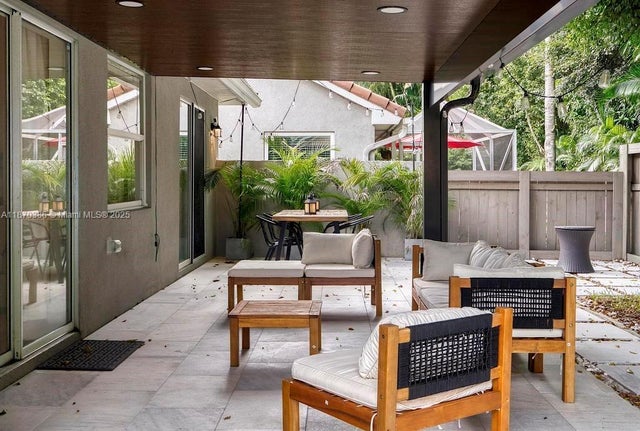 2 of 46 - 5397 Grande Palm Cir, Delray Beach, FL