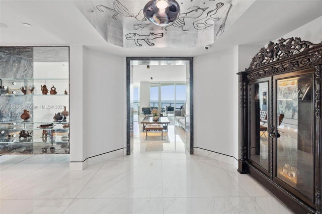 4 of 57 - 1660 W Glencoe St 401, Miami, FL