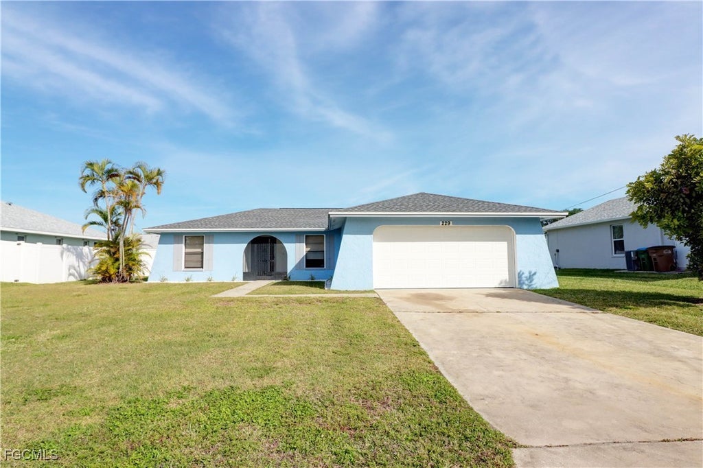 229 Sw 45th St, CAPE CORAL
