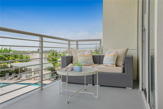 3 of 17 - 3250 Ne 1st Ave 705, Miami, FL