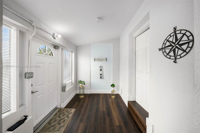 5 of 31 - 600 Sw 10th St, Hallandale Beach, FL