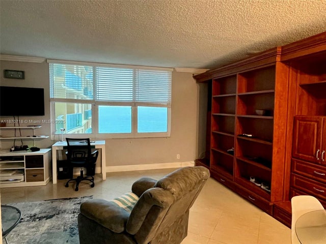 1 of 13 - 2501 S Ocean Dr 719, Hollywood, FL