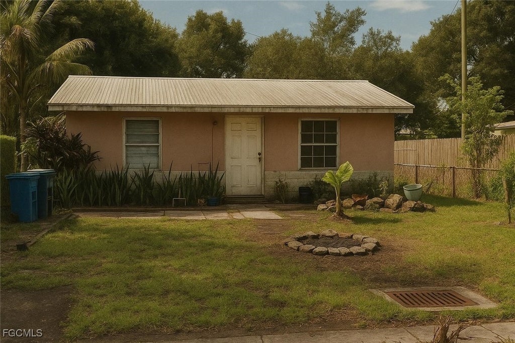 455 Clark St, NORTH FORT MYERS