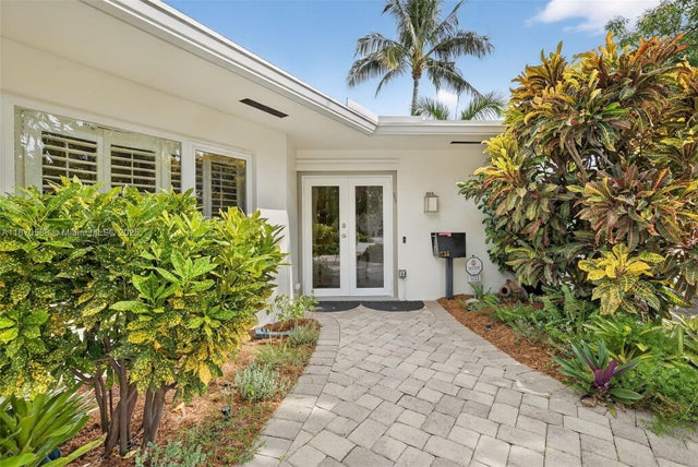 3 of 37 - 1733 Ne 35th St, Oakland Park, FL