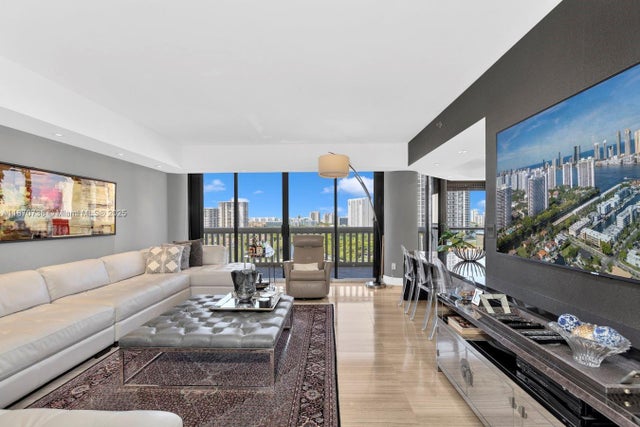 2 of 40 - 2000 Island Blvd 1405, Aventura, FL