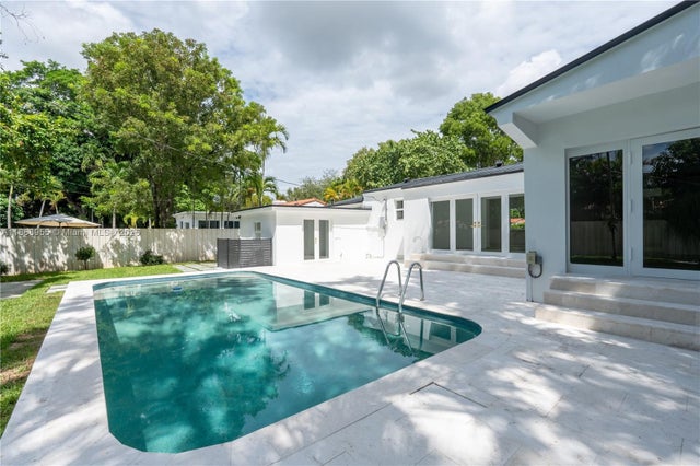 2 of 41 - 46 Nw 105th St, Miami Shores, FL