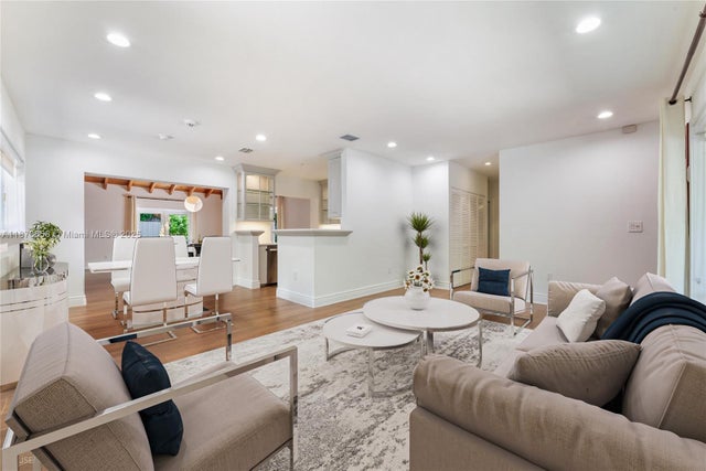 3 of 18 - 8015 Sw 63rd Pl, Miami, FL