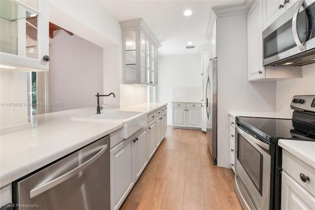 5 of 18 - 8015 Sw 63rd Pl, Miami, FL