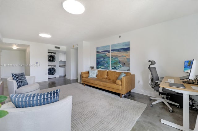 2 of 15 - 227 Michigan Ave 406, Miami Beach, FL