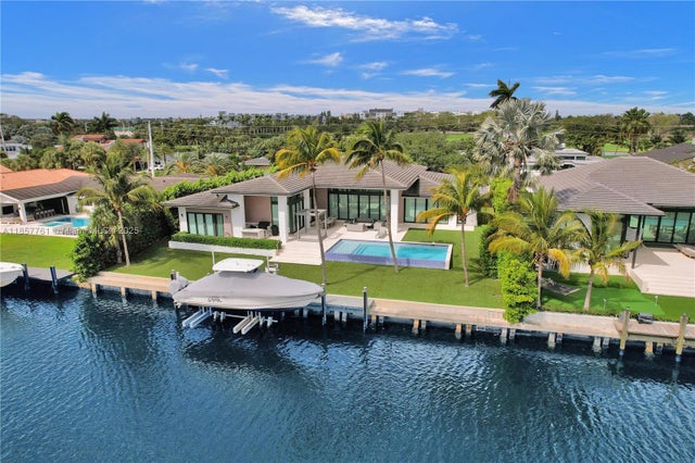 1 of 29 - 1651 Diplomat Pkwy, Hallandale Beach, FL