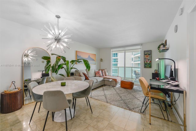 3 of 43 - 2101 Brickell Ave 2009, Miami, FL