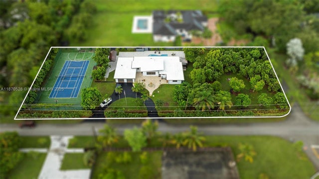 1 of 26 - 6539 Sw 84 Ave, Miami, FL