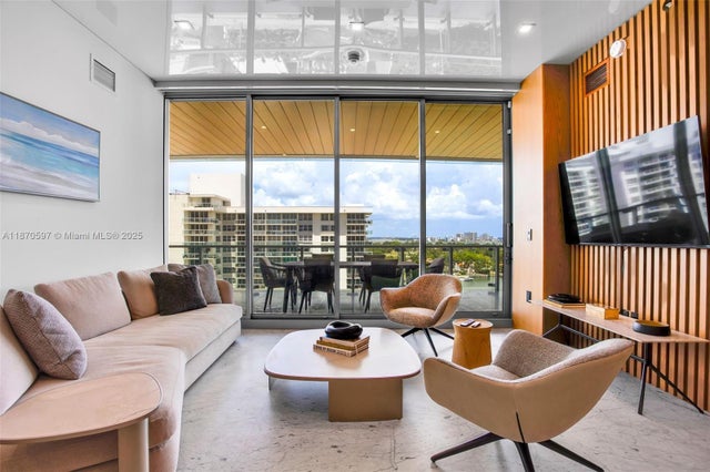 4 of 60 - 5775 Collins Ave 1105, Miami Beach, FL