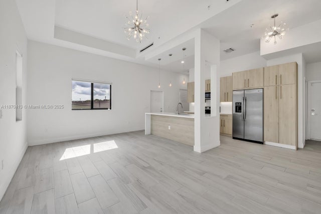 5 of 34 - 4369 Nw 9th St, Plantation, FL