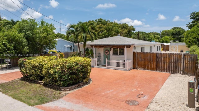 1 of 34 - 125 Harbor Dr, Key Largo, FL