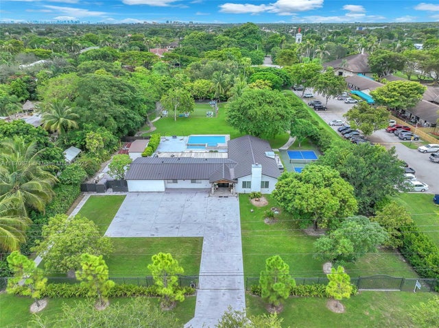 2 of 33 - 10245 Sw 125th Ave, Miami, FL