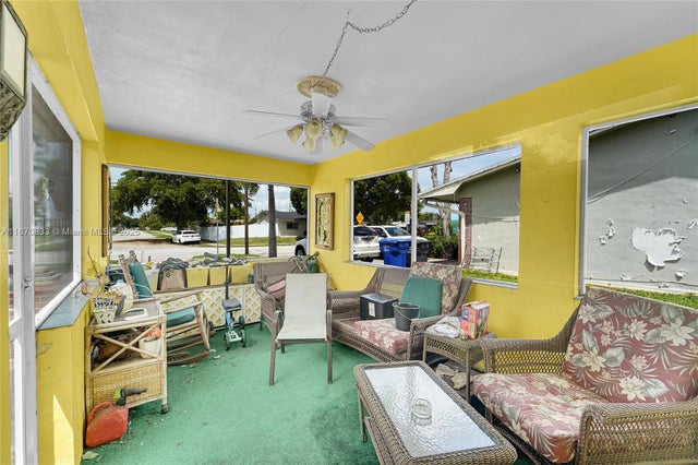 4 of 32 - 2241 N 66th Ave, Hollywood, FL