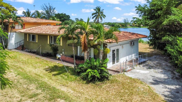 2 of 45 - 4399 Sw 89th Ave, Miami, FL