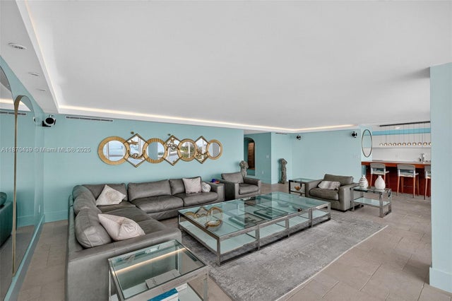 4 of 61 - 600 Grapetree Dr 11b-n, Key Biscayne, FL