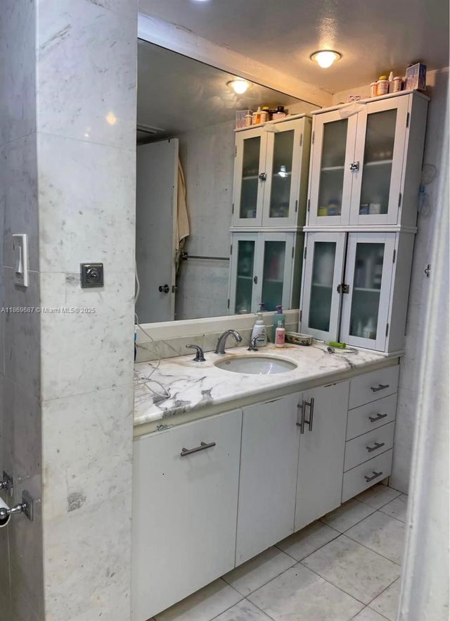 2 of 7 - 1501 Ne Miami Gardens Dr 356, Miami, FL