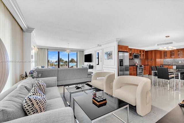 2 of 71 - 9801 Collins Ave 4y, Bal Harbour, FL