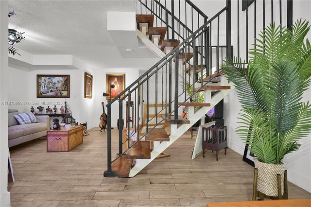 2 of 24 - 1131 Sw 104th Ct, Miami, FL