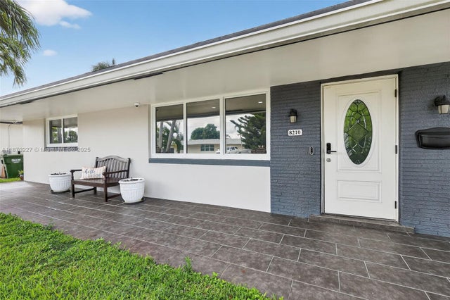 4 of 44 - 8210 Nw 10th St, Pembroke Pines, FL
