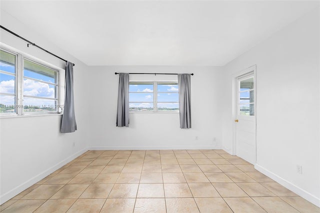 5 of 51 - 2500 Sw 81st Ave 402, Davie, FL