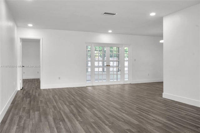 5 of 45 - 1600 N 74th Ter, Hollywood, FL